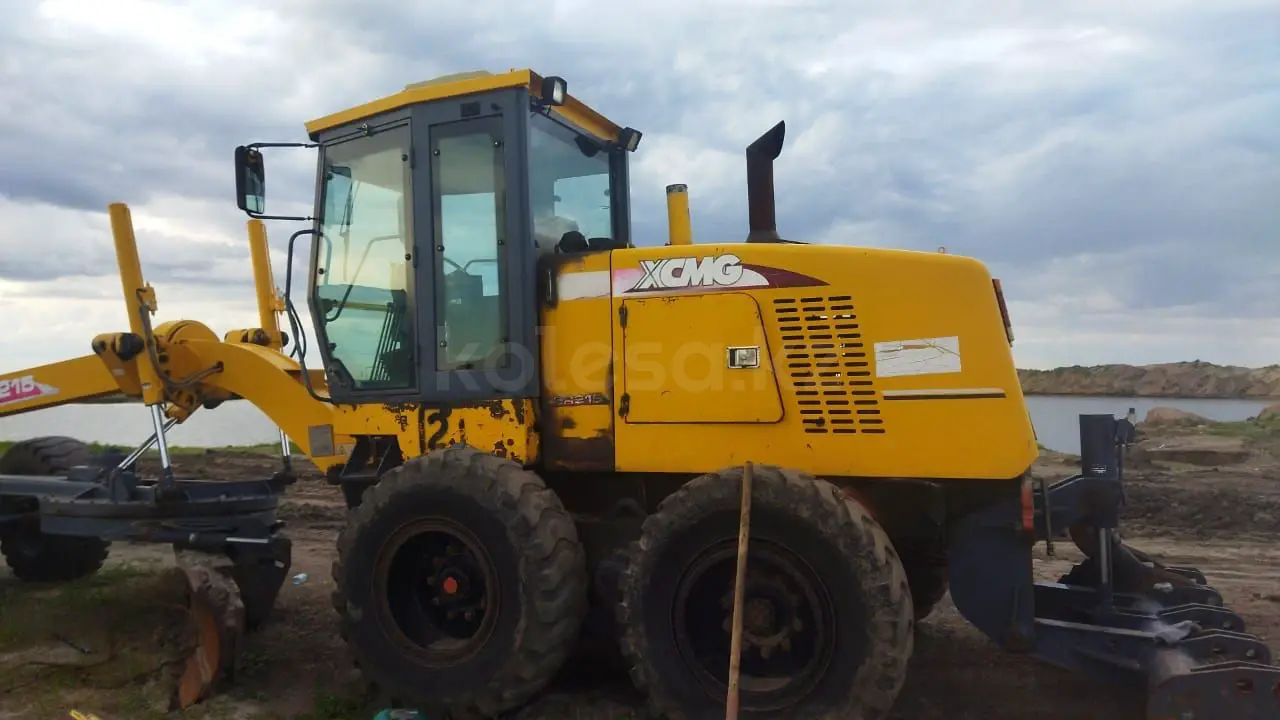 XCMG GR215