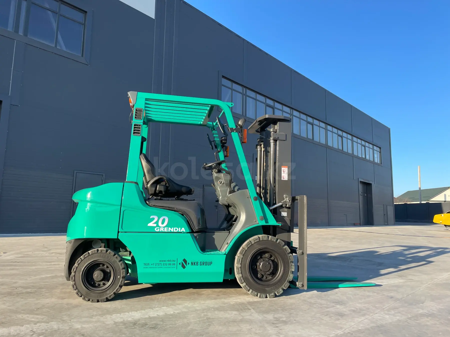 Mitsubishi WS706