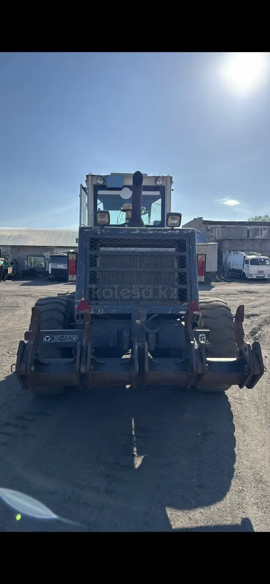 XCMG GR180