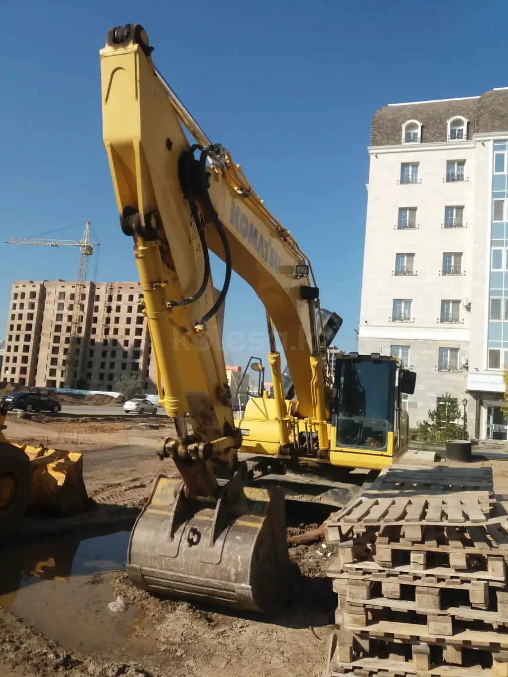 Komatsu PC300