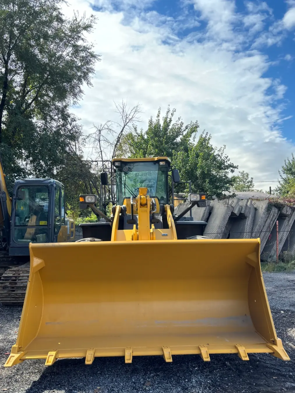 SDLG LG956L