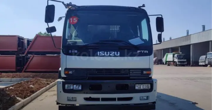 Isuzu 5 куб.м на шасси NQR90