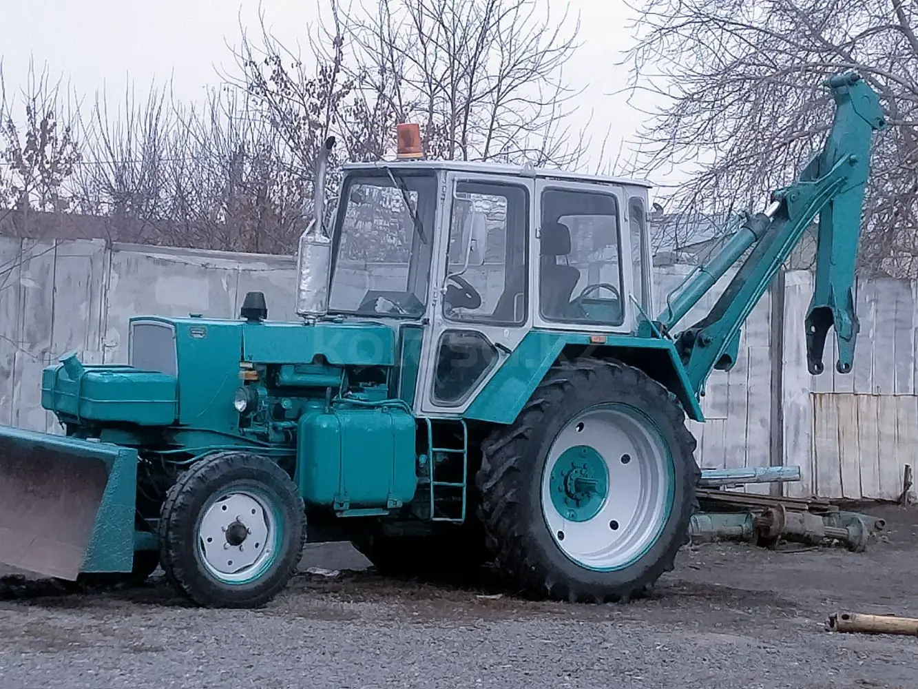 ЮМЗ ЭО-2621