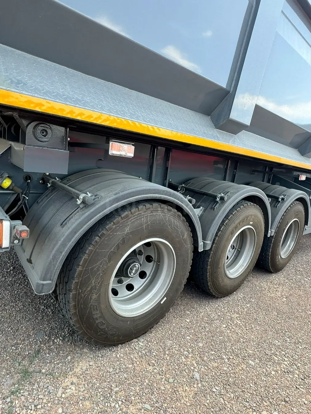 Shengrun SKW9403GYQ