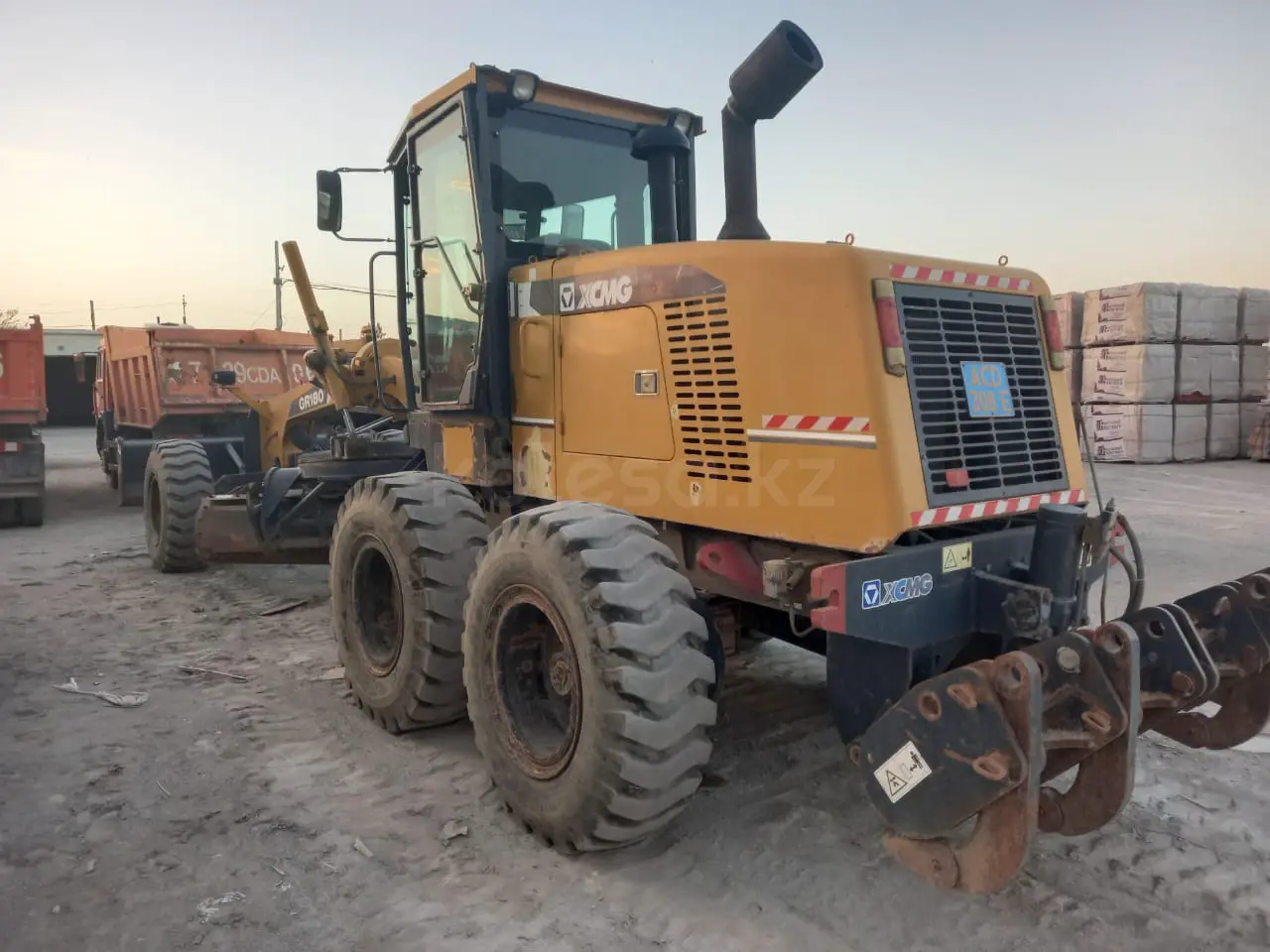 XCMG GR180