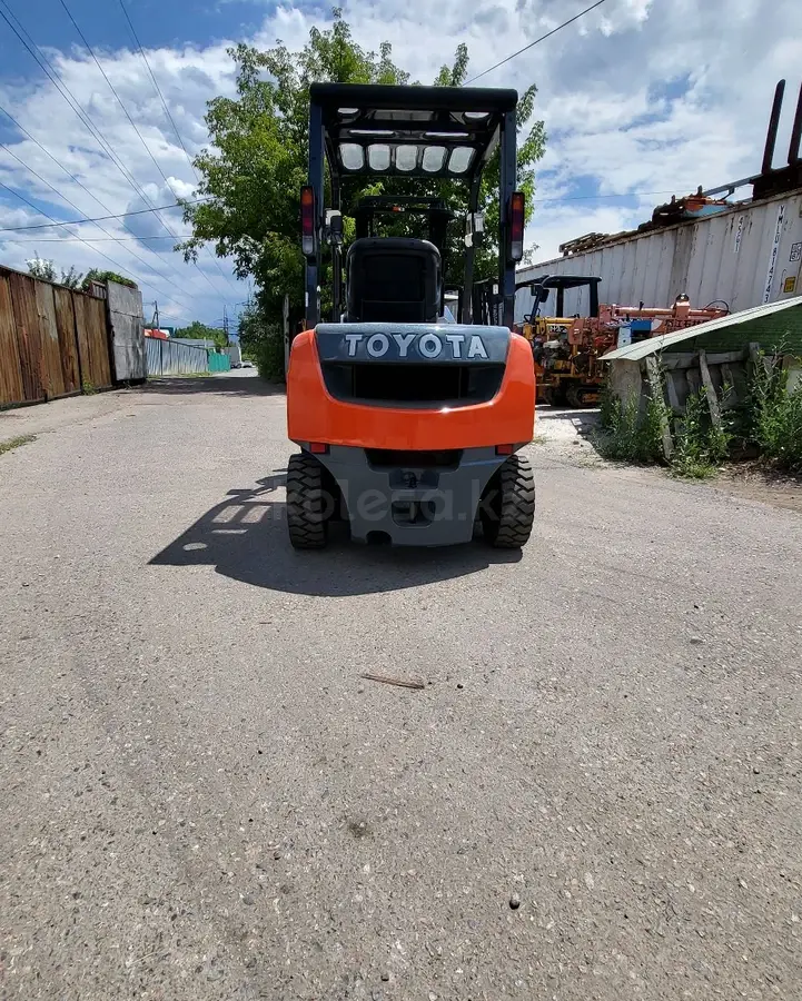 Toyota 4SDK8