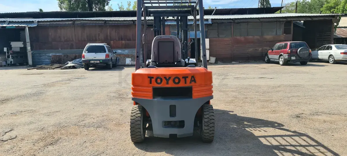 Toyota 4SDK10