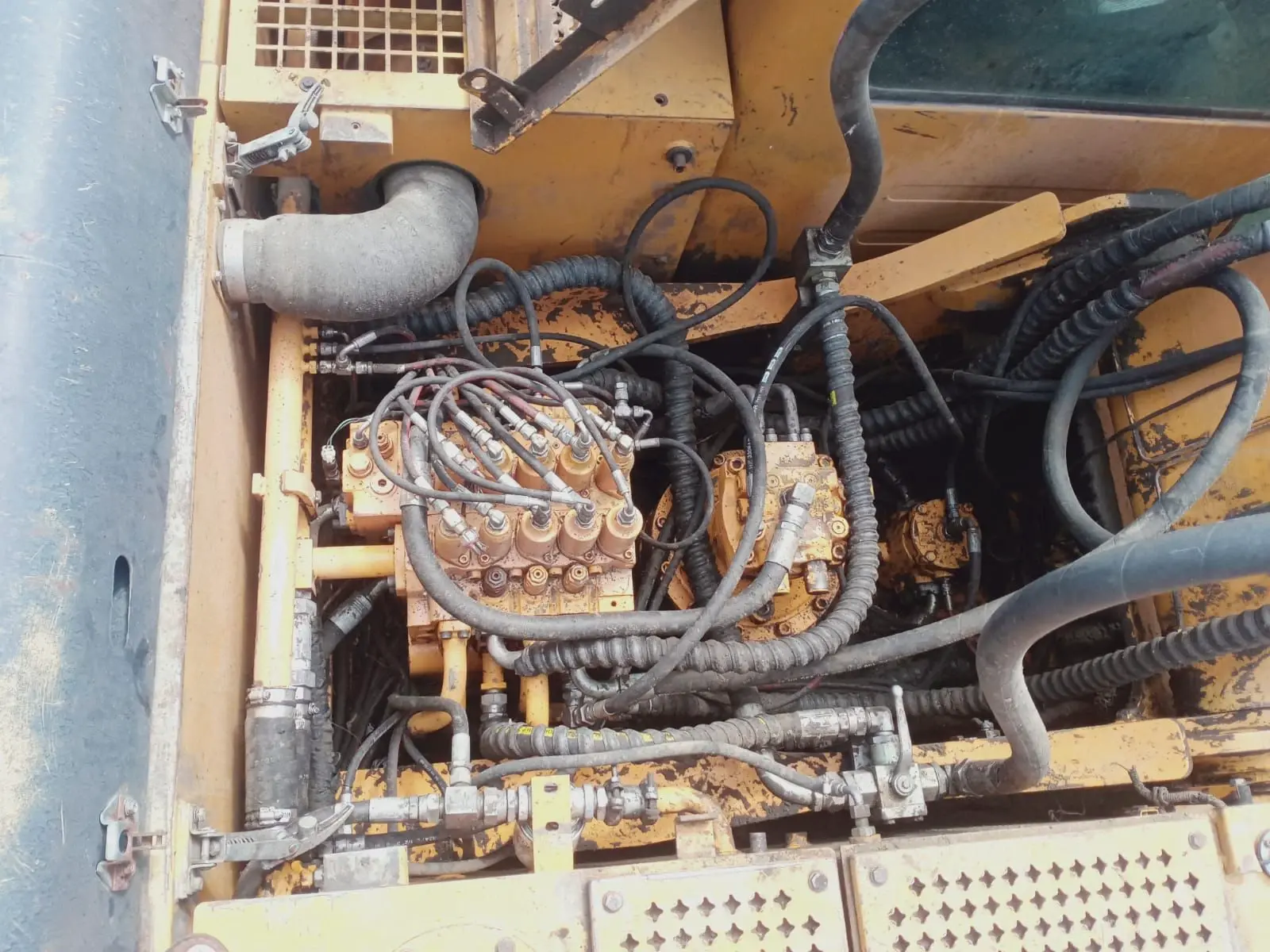 Hyundai R 250LC-3
