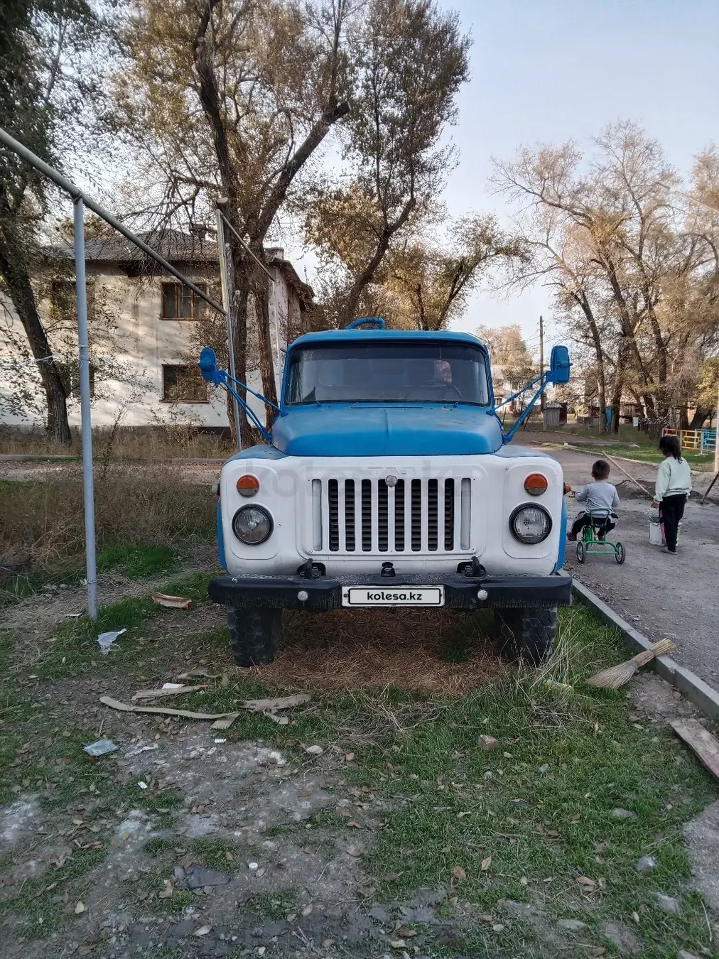 ГАЗ АПТ-12 (3302)П-44