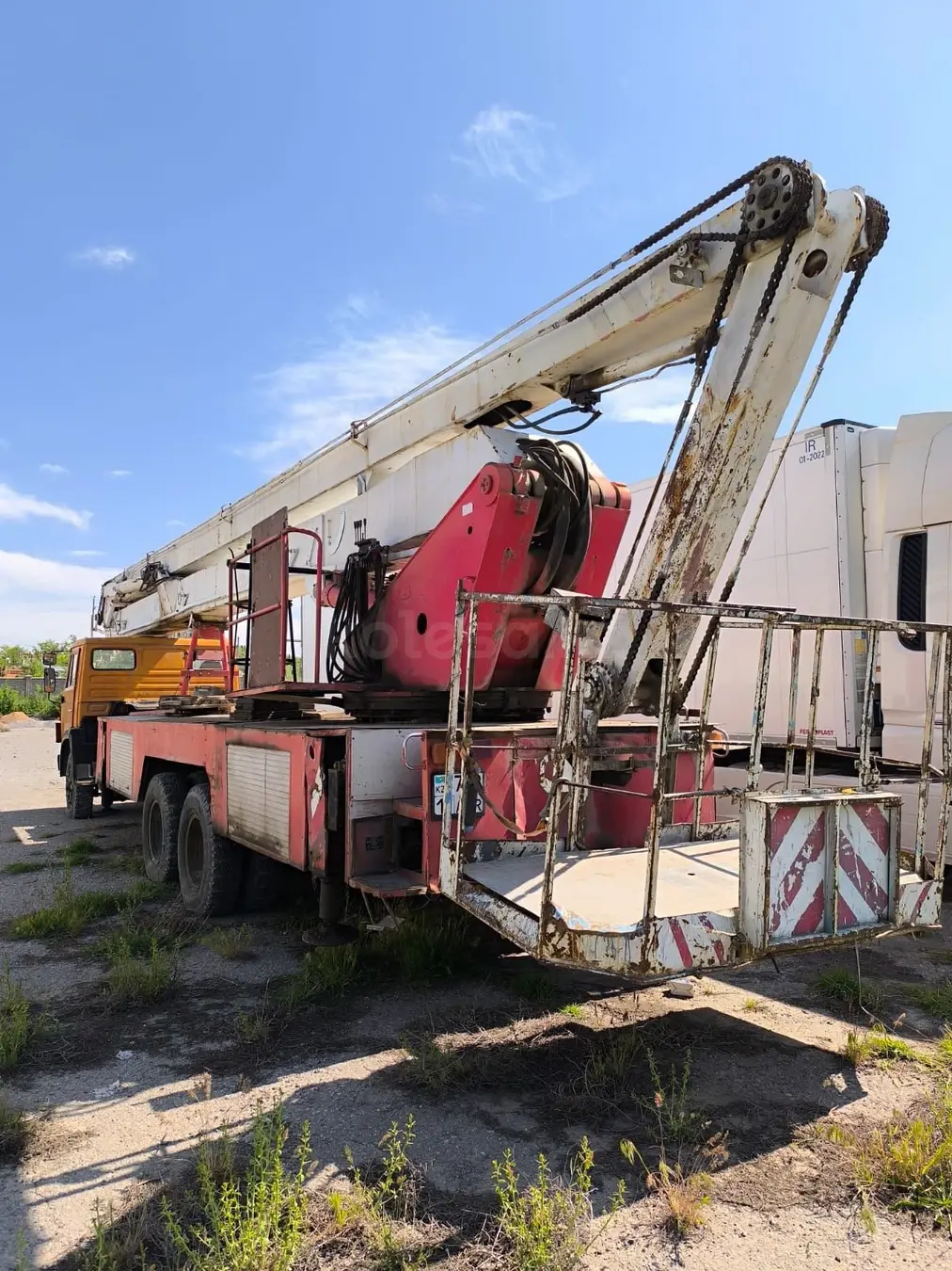 Камаз АПТ-32
