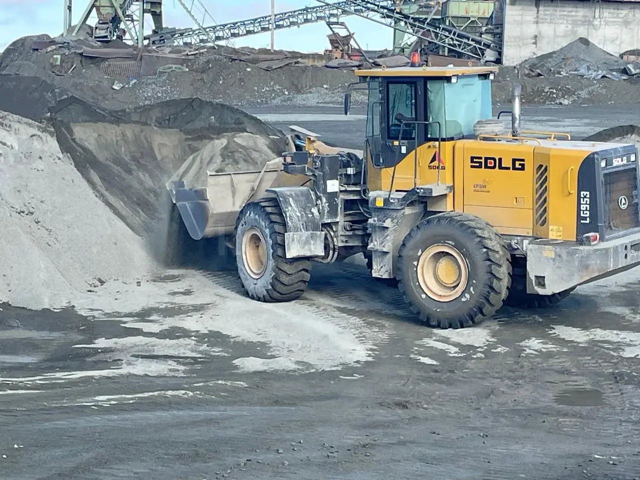 SDLG LG953
