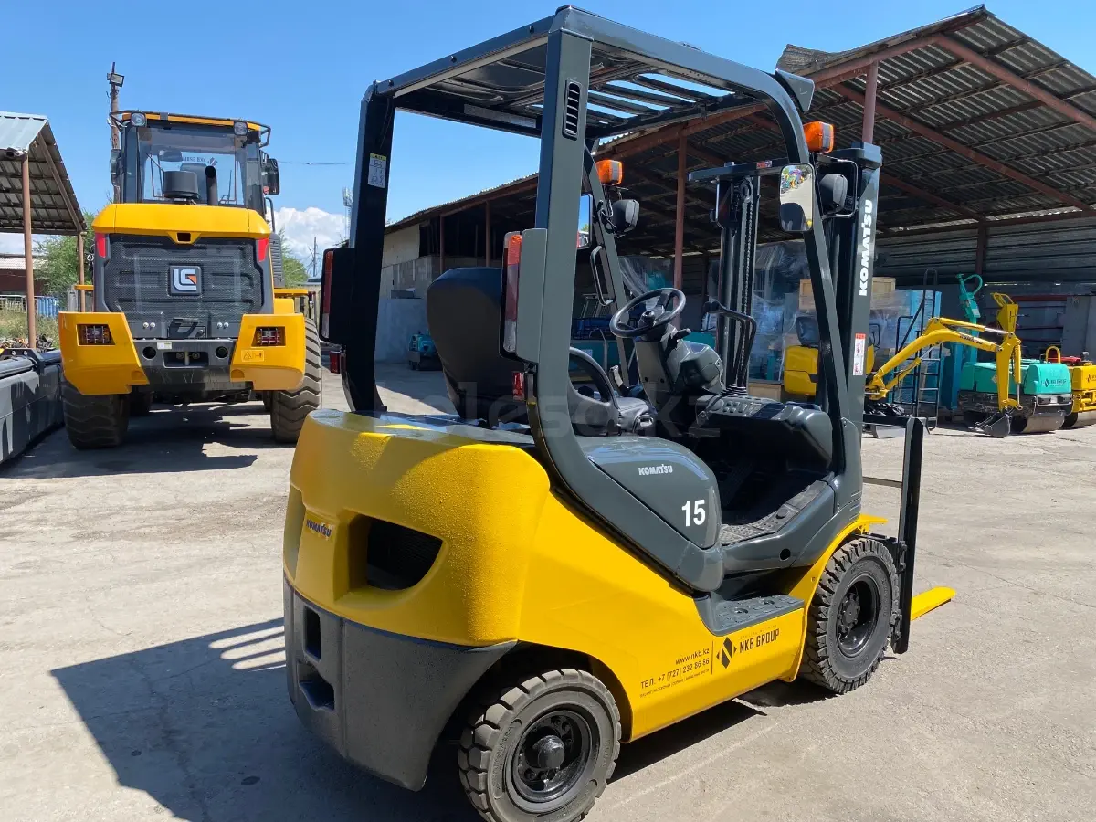Komatsu FG15C