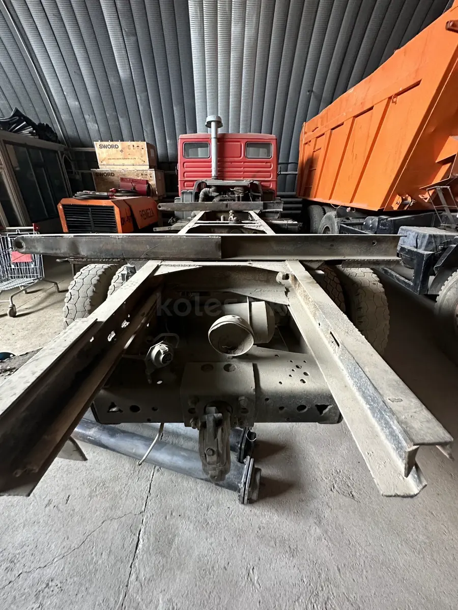 Камаз АПТ-32