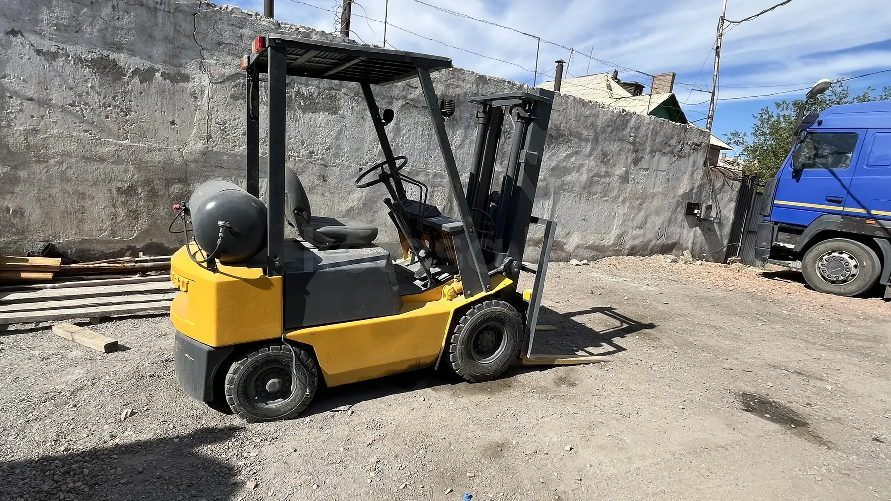 Komatsu D155