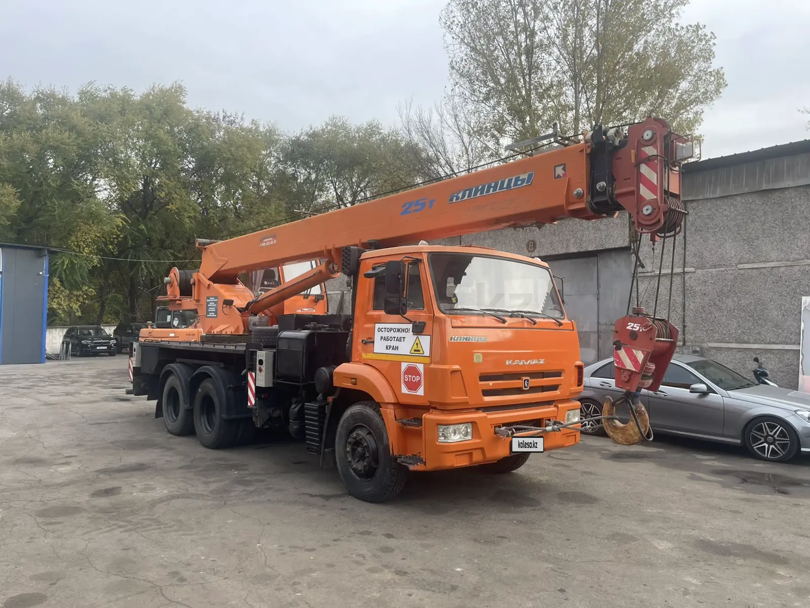 УралСпецТранс ТБМ на шасси КамАЗ 43118