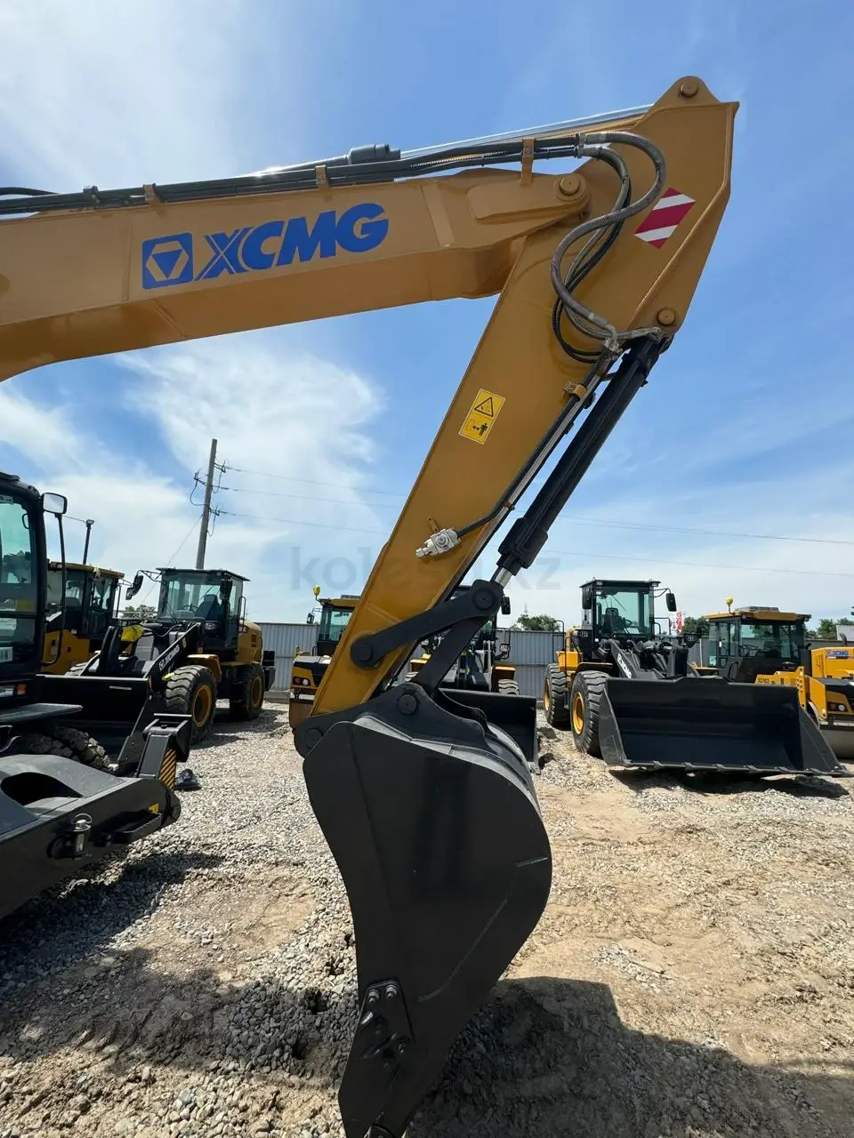 XCMG XE210WB