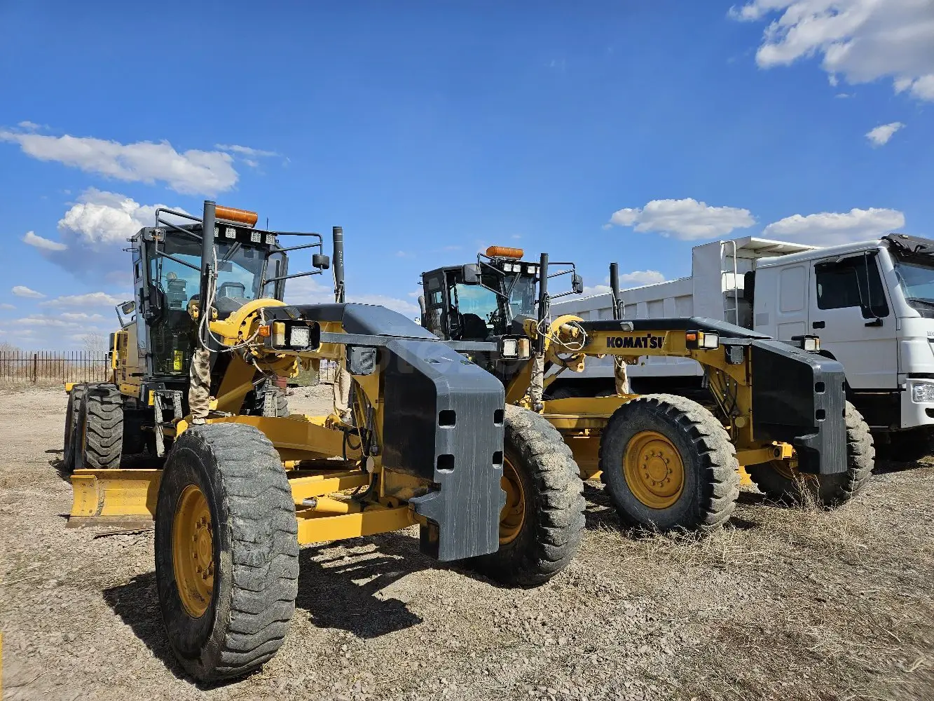 Komatsu GD555-3C