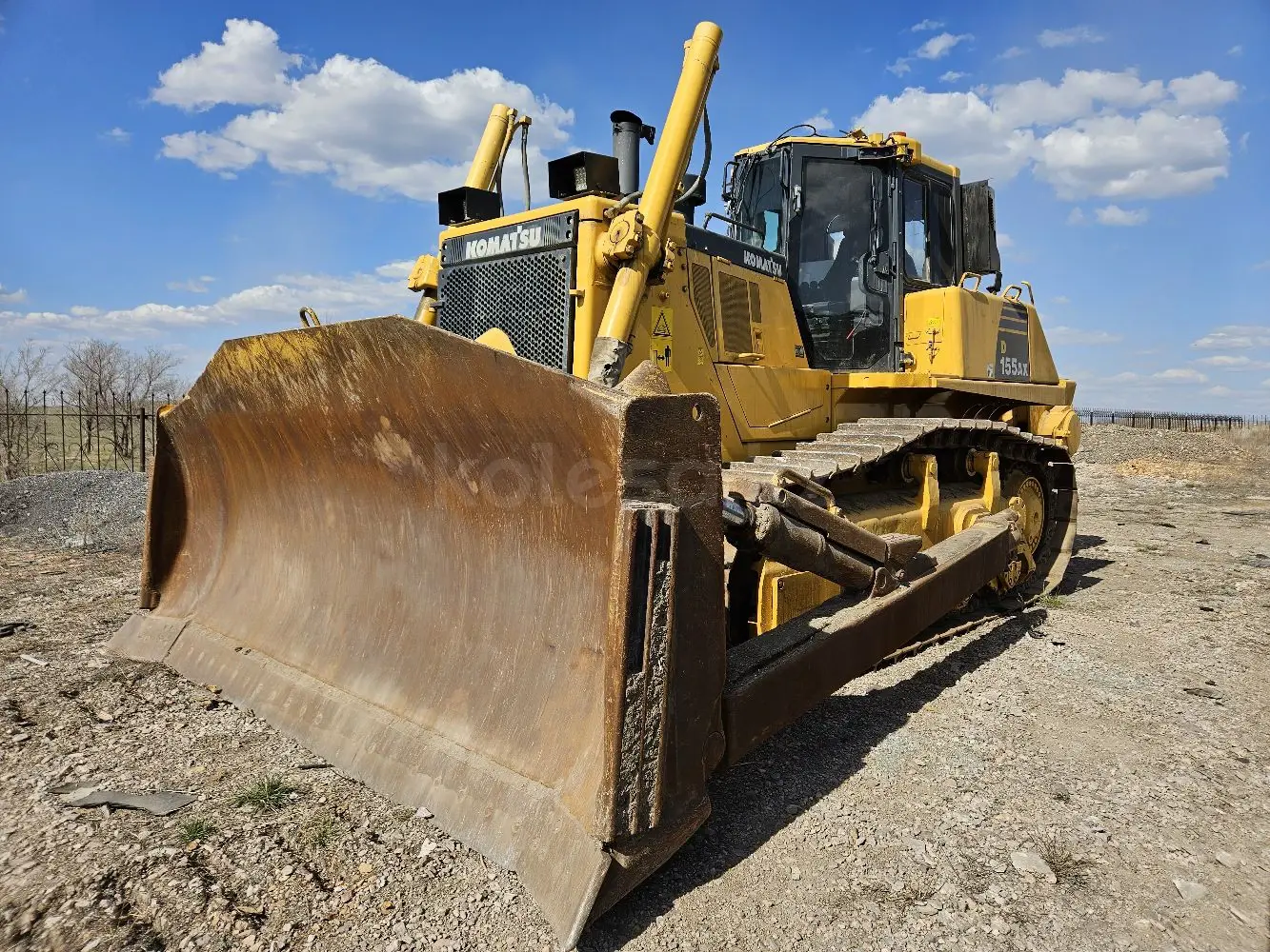 Komatsu D155