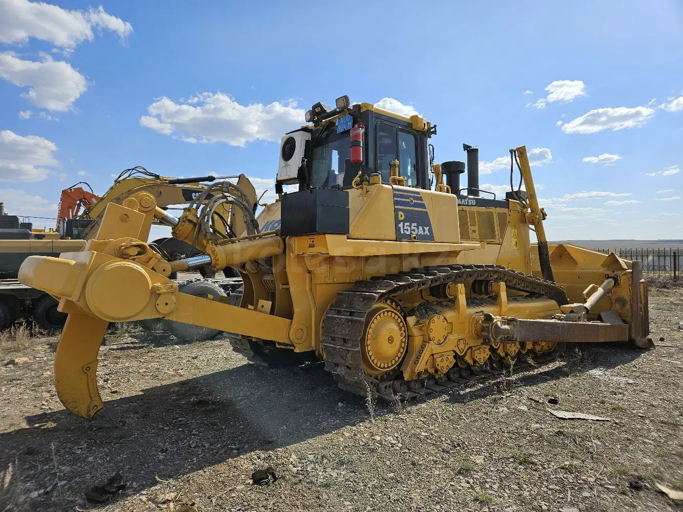Komatsu D155