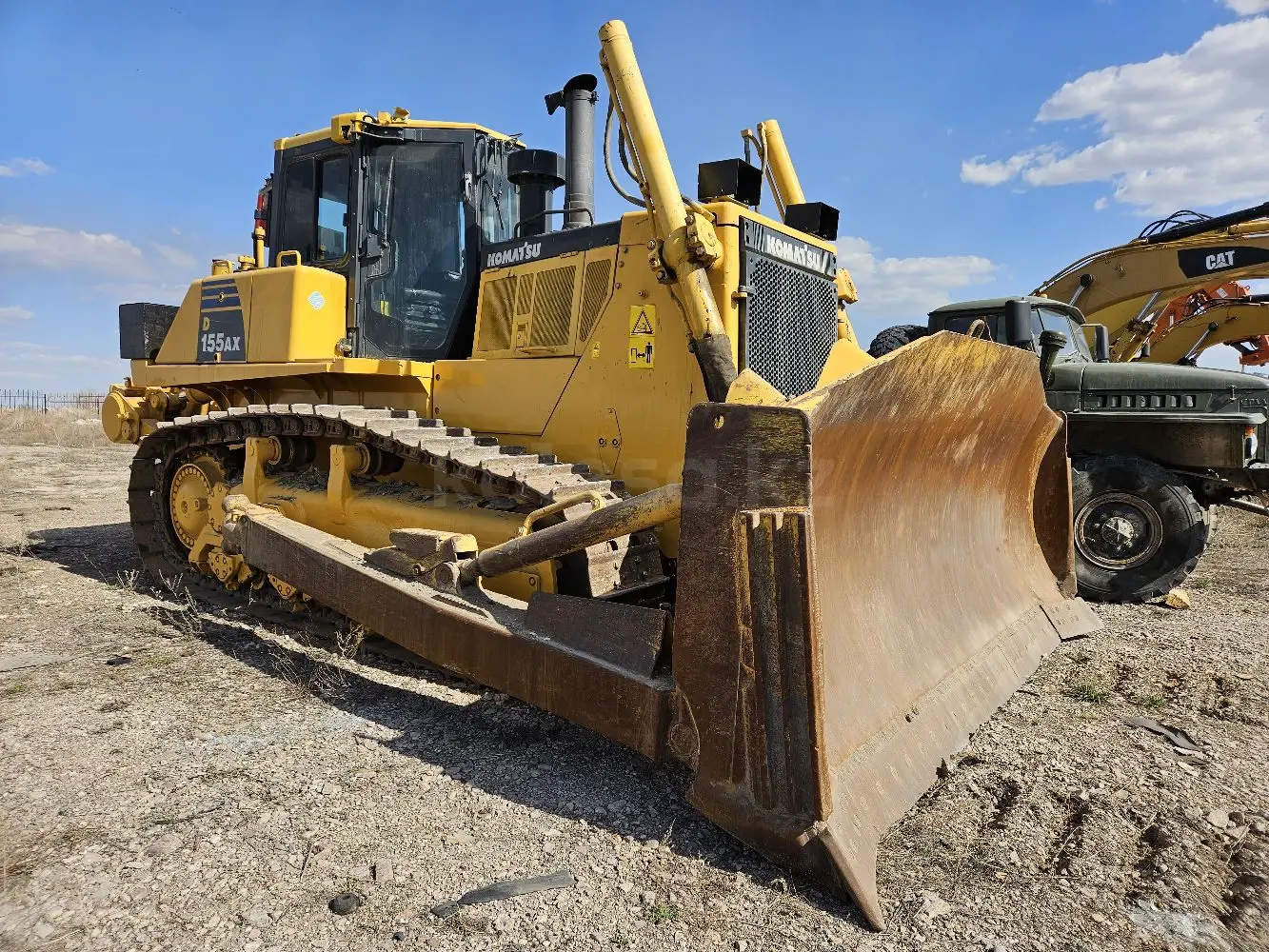 Komatsu D155