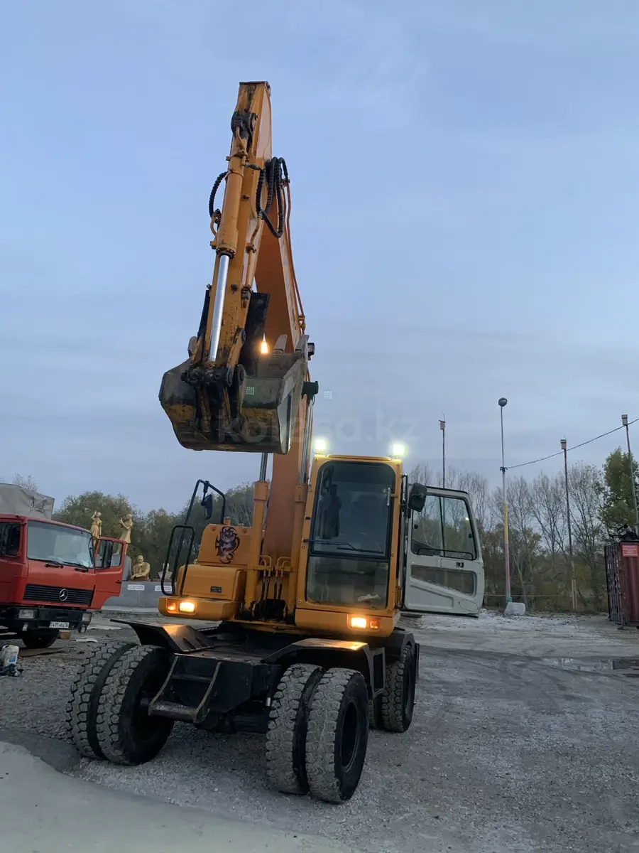 Hyundai R140W-7