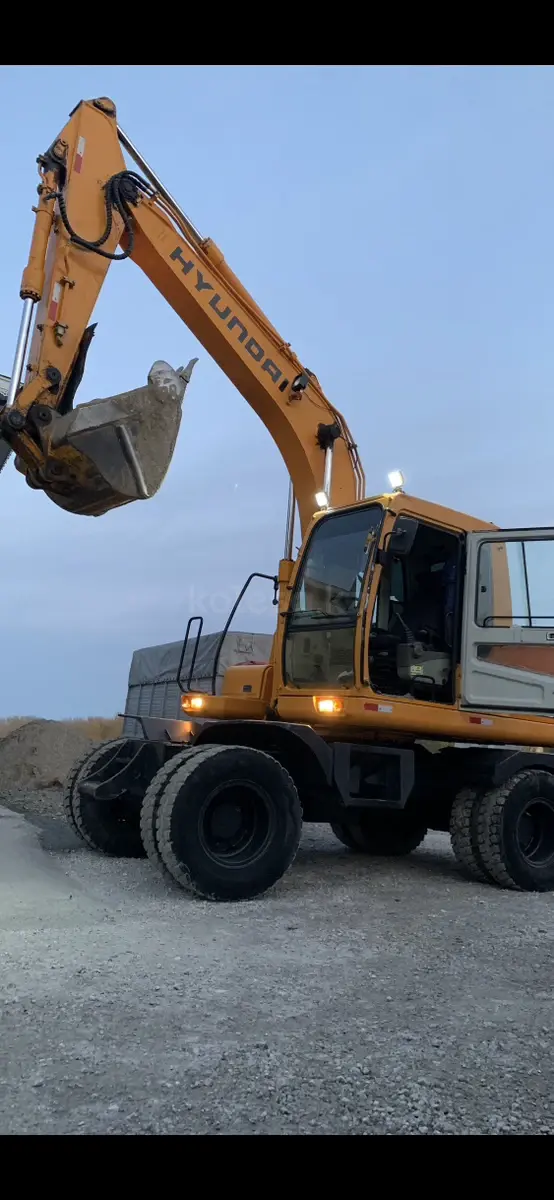 Hyundai R140W-7