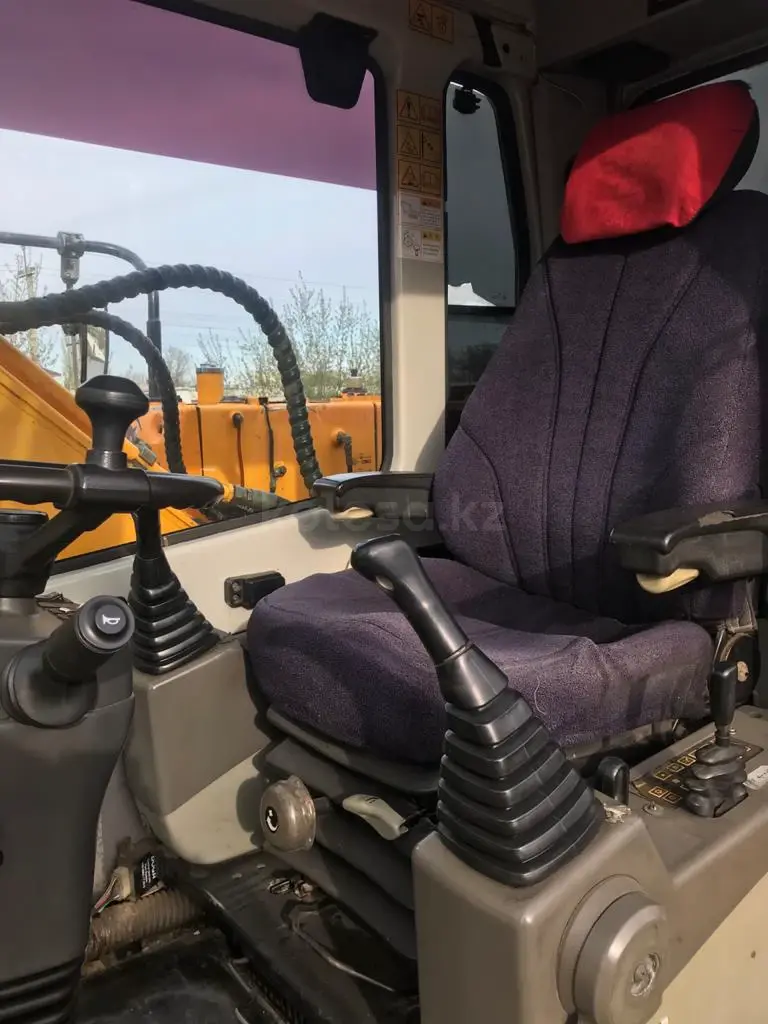 Hyundai R140W-7