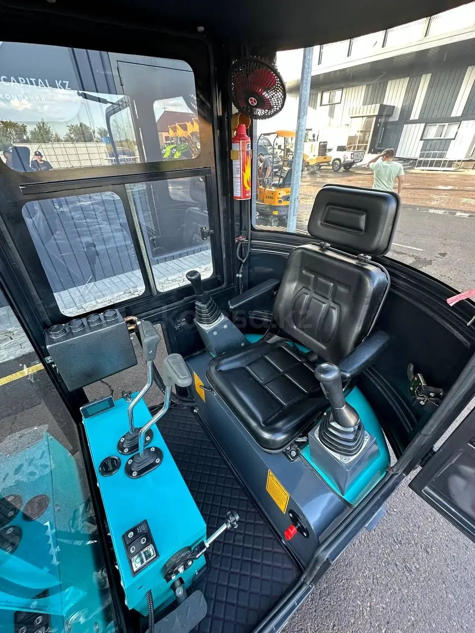 Rhinoceros XN90-8