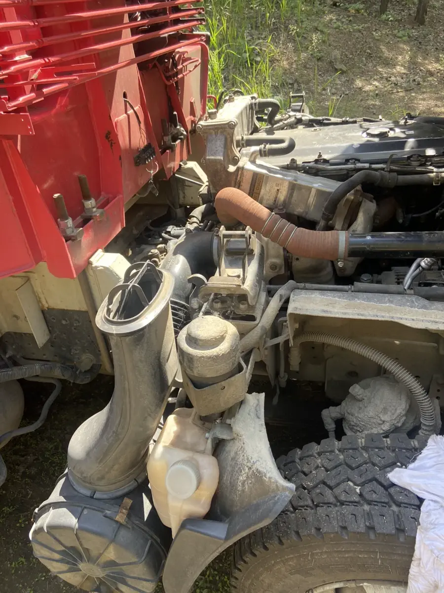 Isuzu 5 куб.м на шасси NQR90