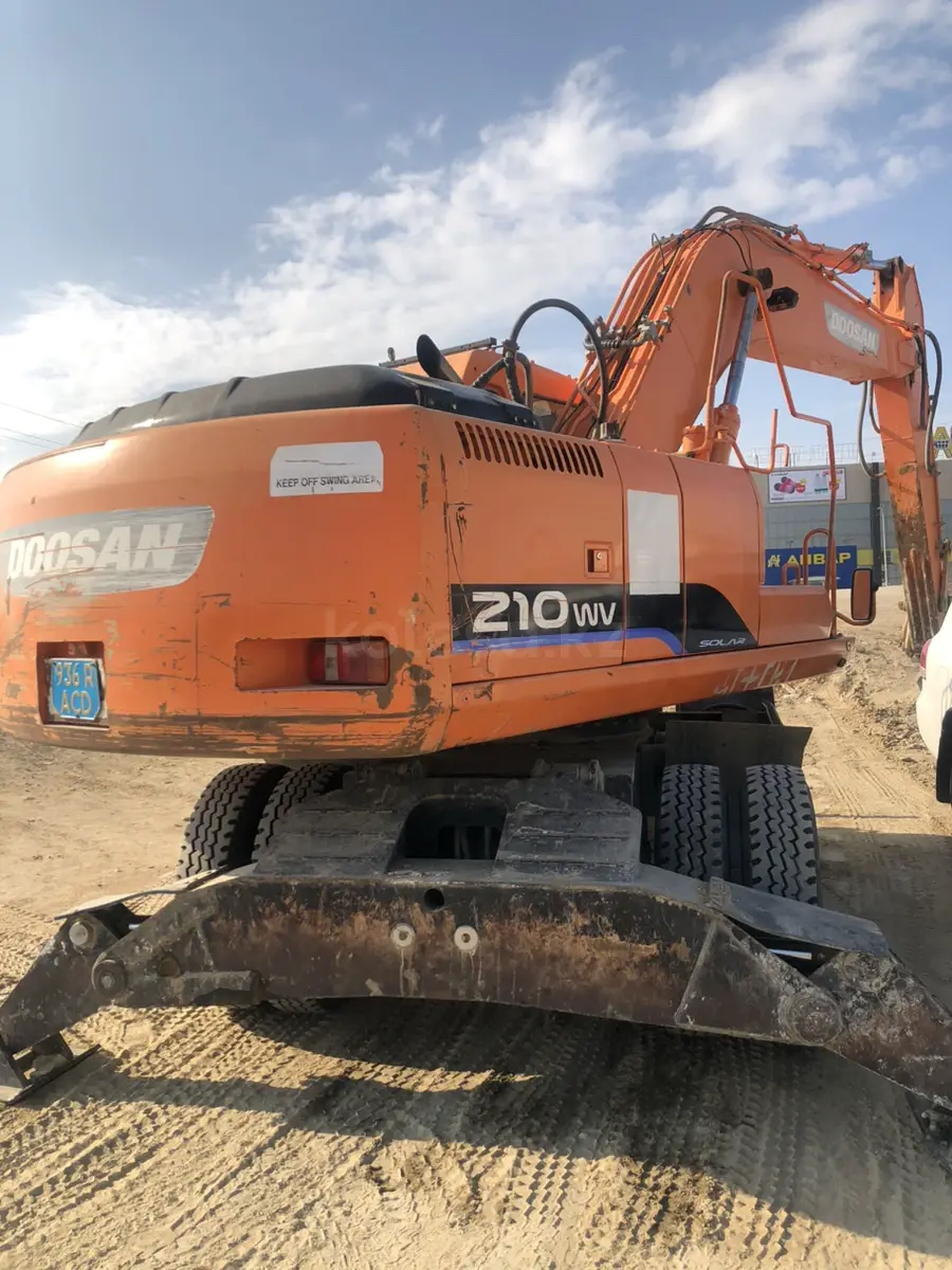 Doosan DX225LC