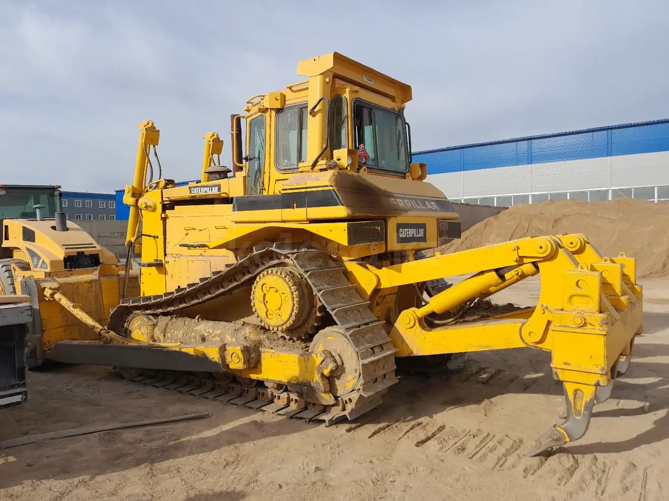Caterpillar D7