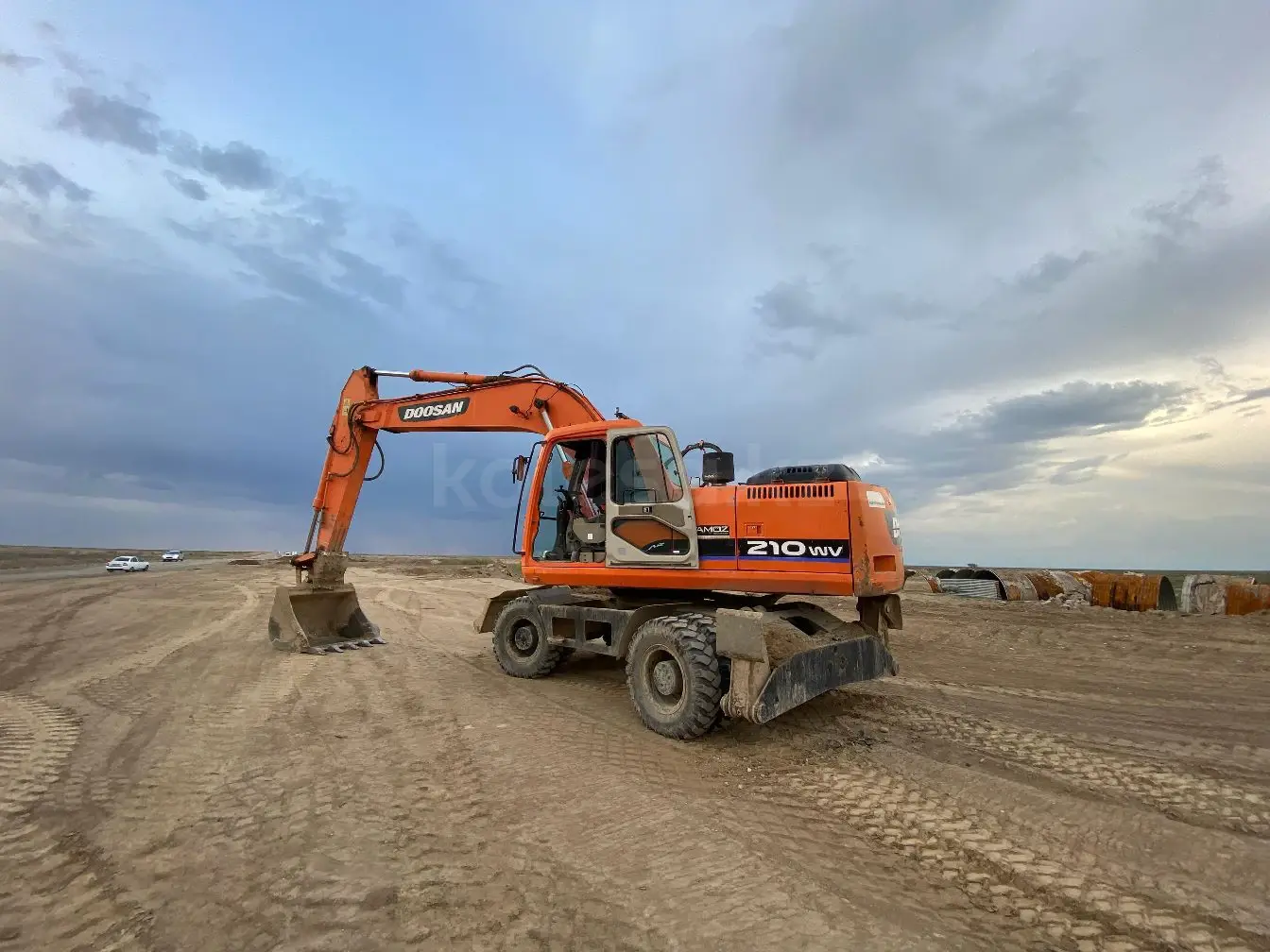 Doosan SOLAR 220LC-III