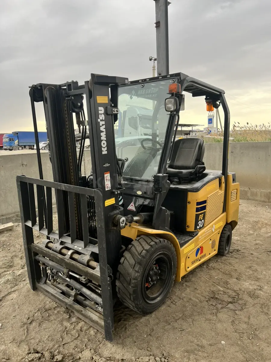 Komatsu D65