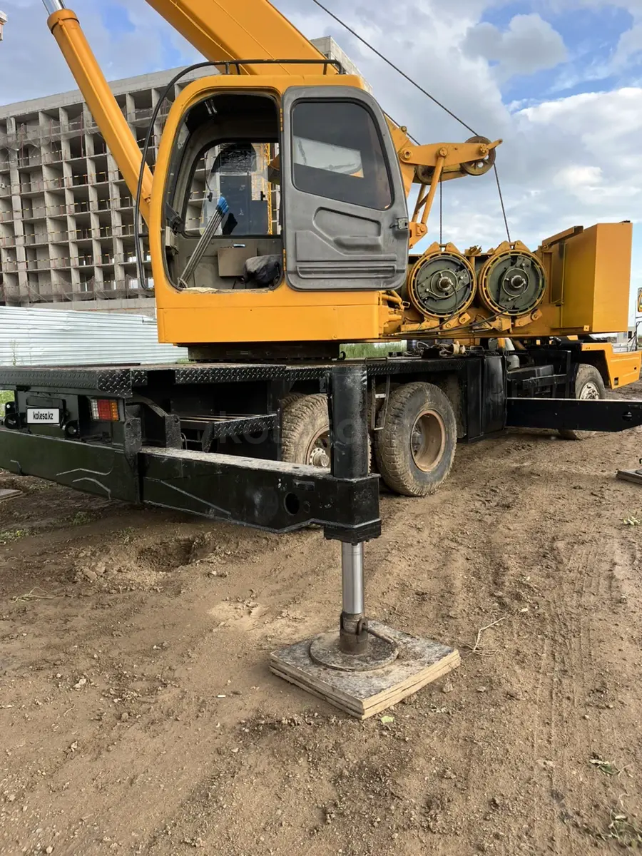 XCMG QAY160