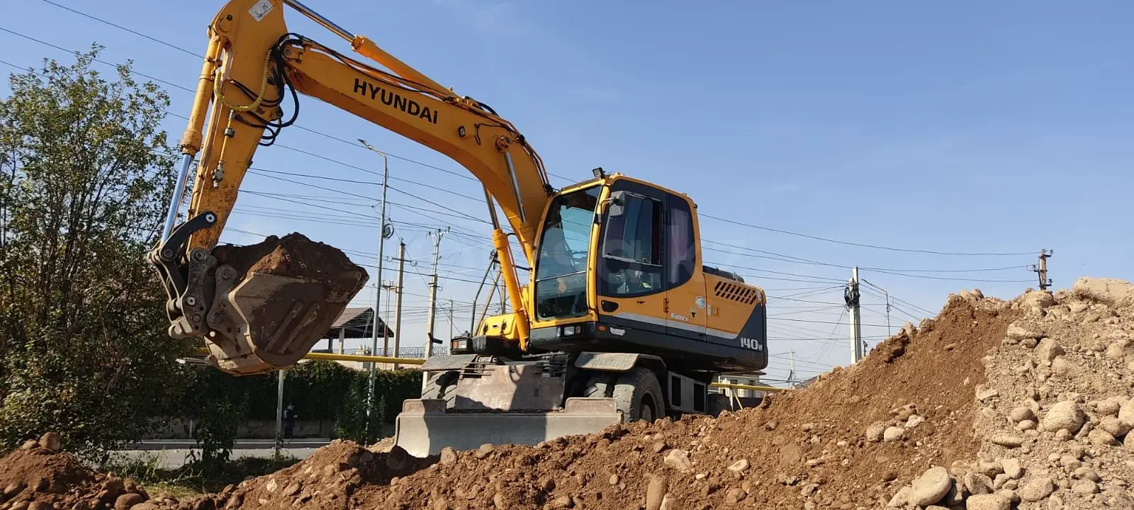 Hyundai R 140LC-7