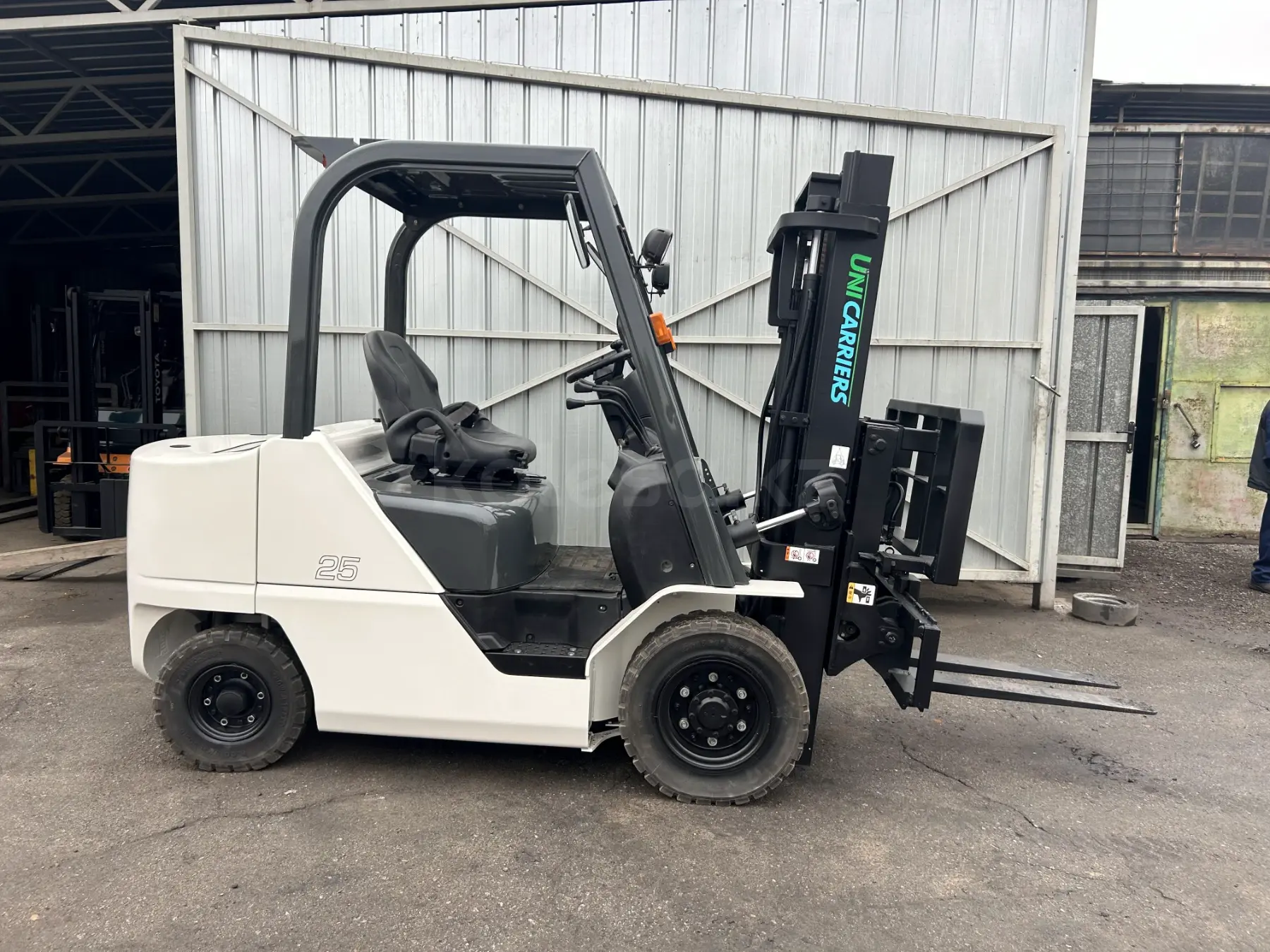 Nissan N080-2