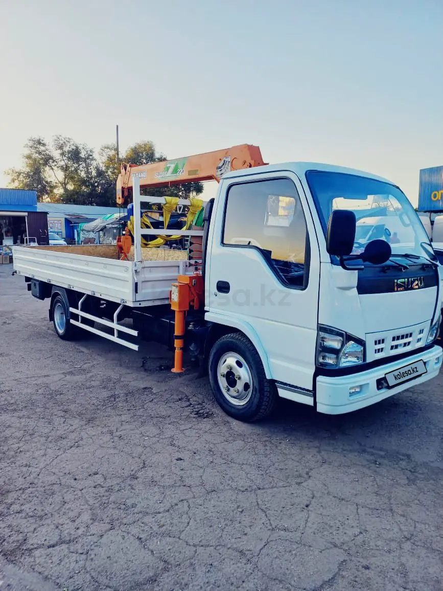 Isuzu 5 куб.м на шасси NQR90