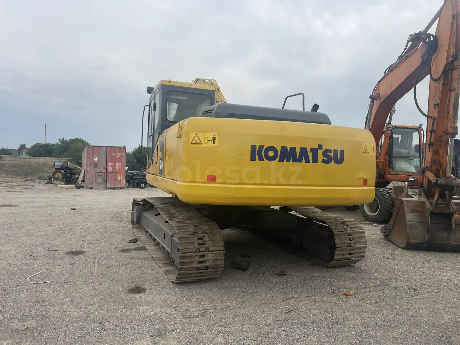 Komatsu PC200