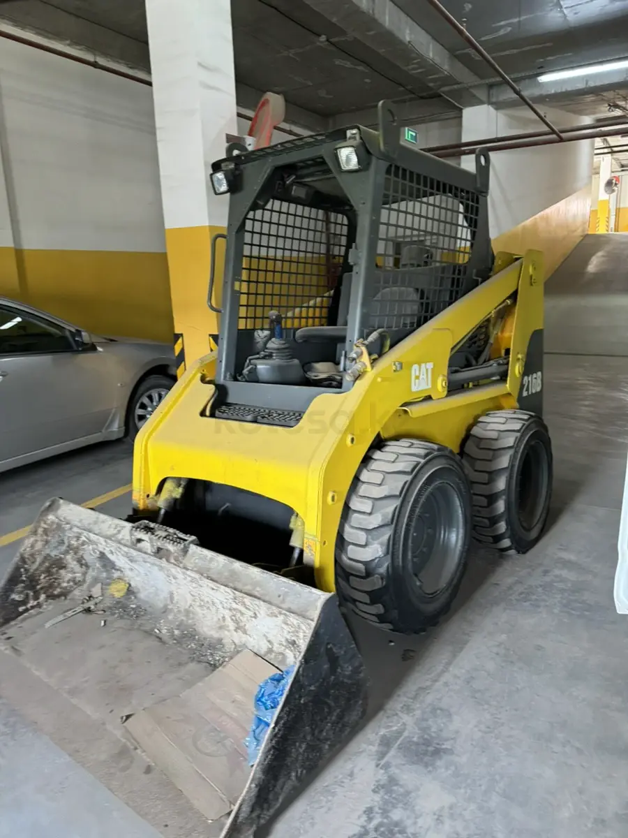 Caterpillar 216B Series 2