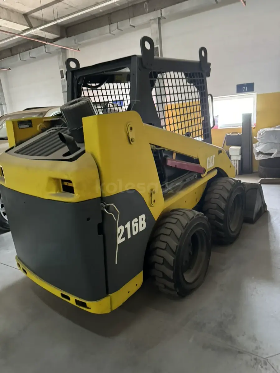 Caterpillar 216B Series 2
