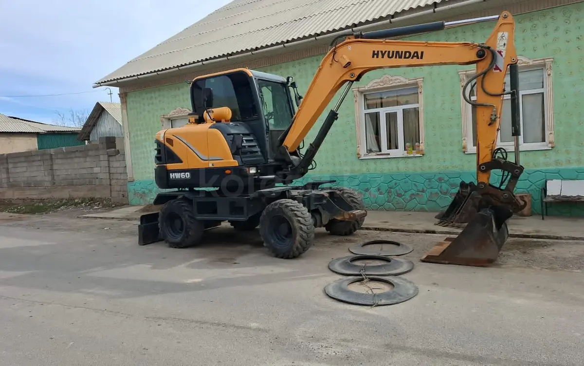 Hyundai HW210