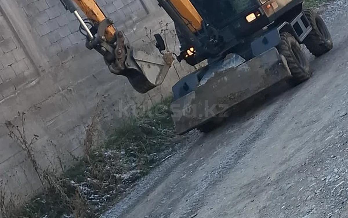 Hyundai HW210