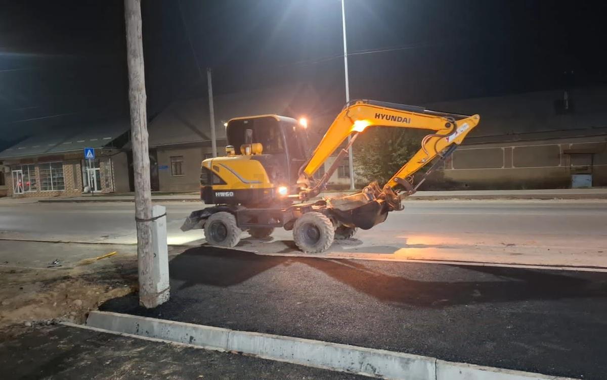 Hyundai HW210