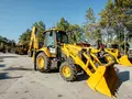 SDLG B877