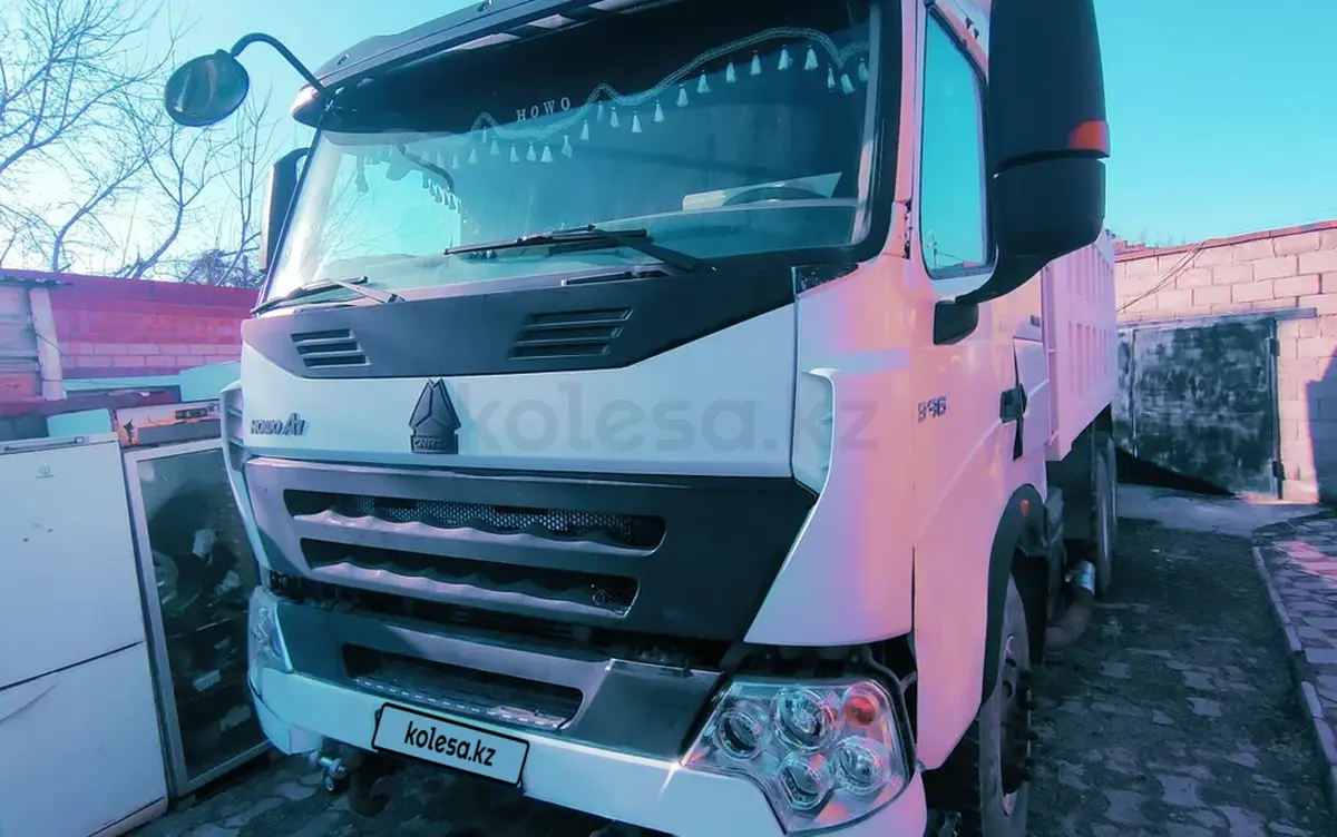 Howo V12 8х4