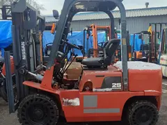 Nissan S&B300