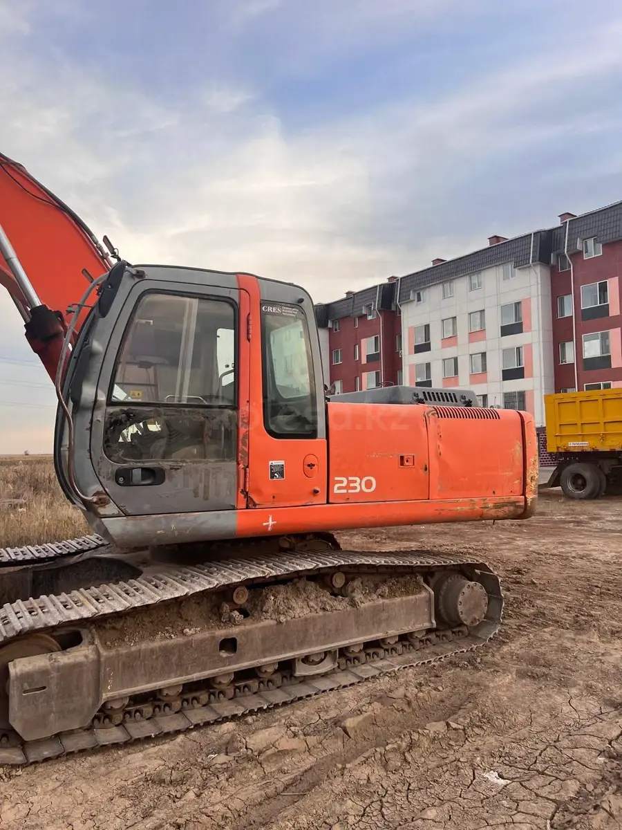 Hitachi ZAXIS 230