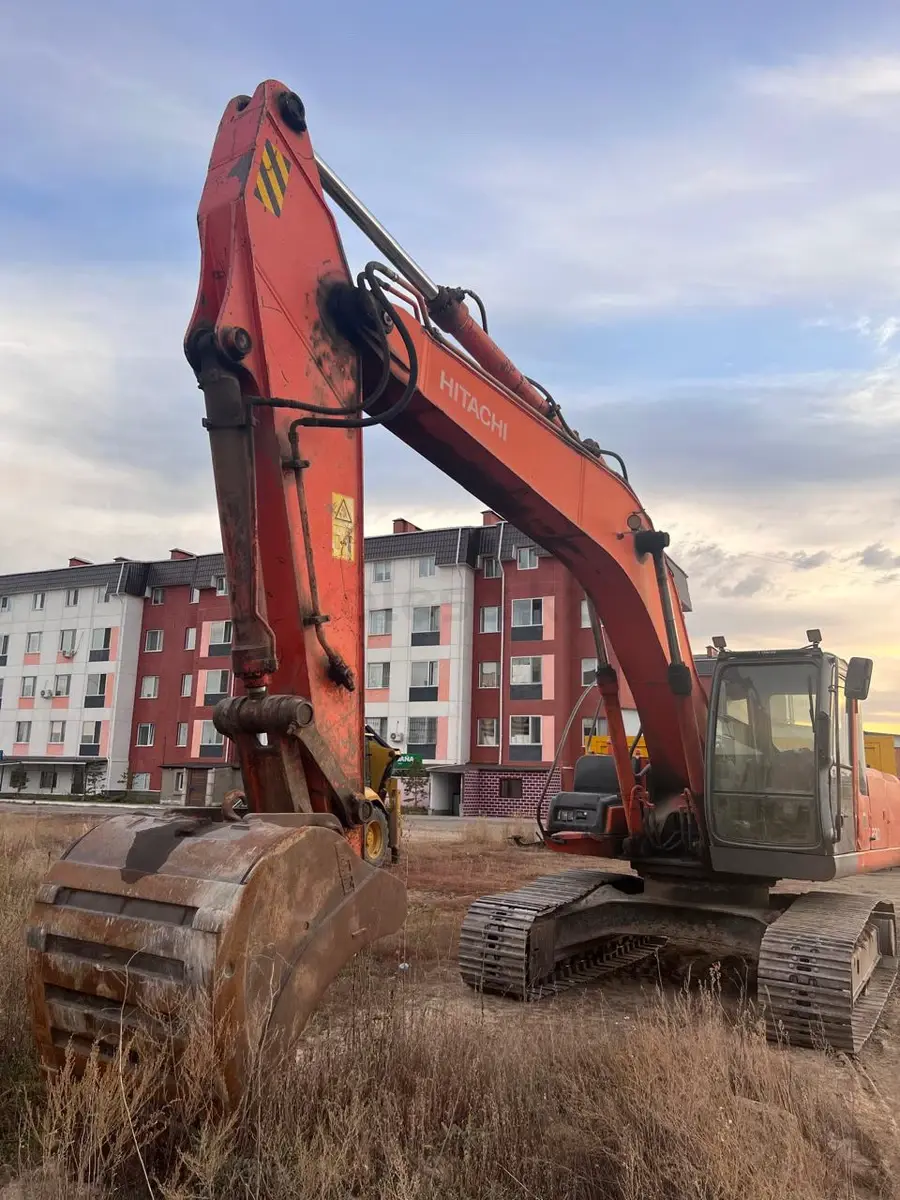 Hitachi ZAXIS 230