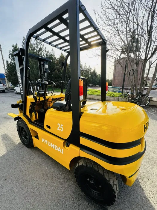 HYUNDAI CPCD25E-3