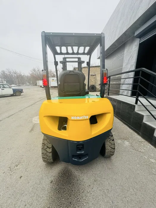KOMATSU FG20-11